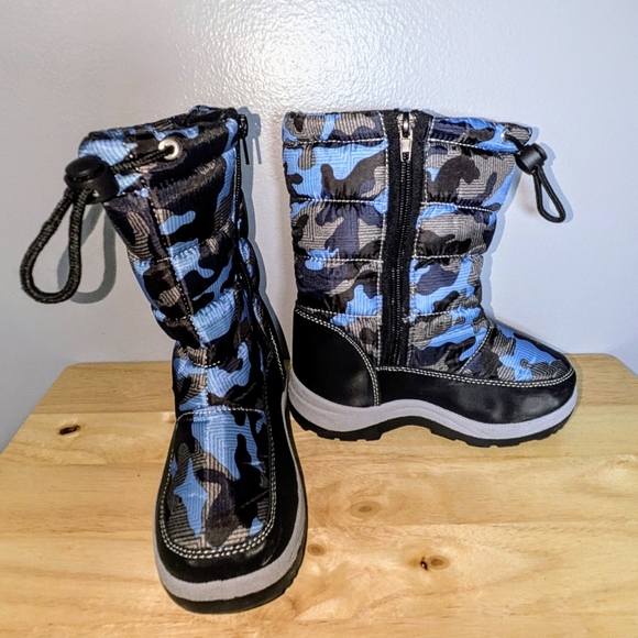 Boy Winter Boots - Picture 2 of 4